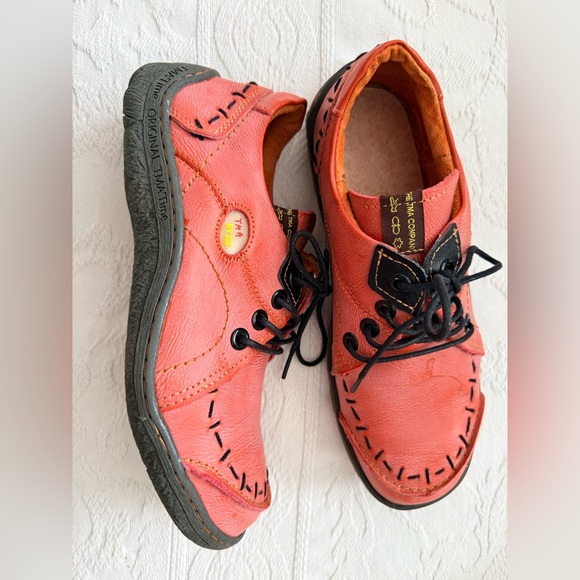 TMA Eyes Shoes - Picture 5 of 5